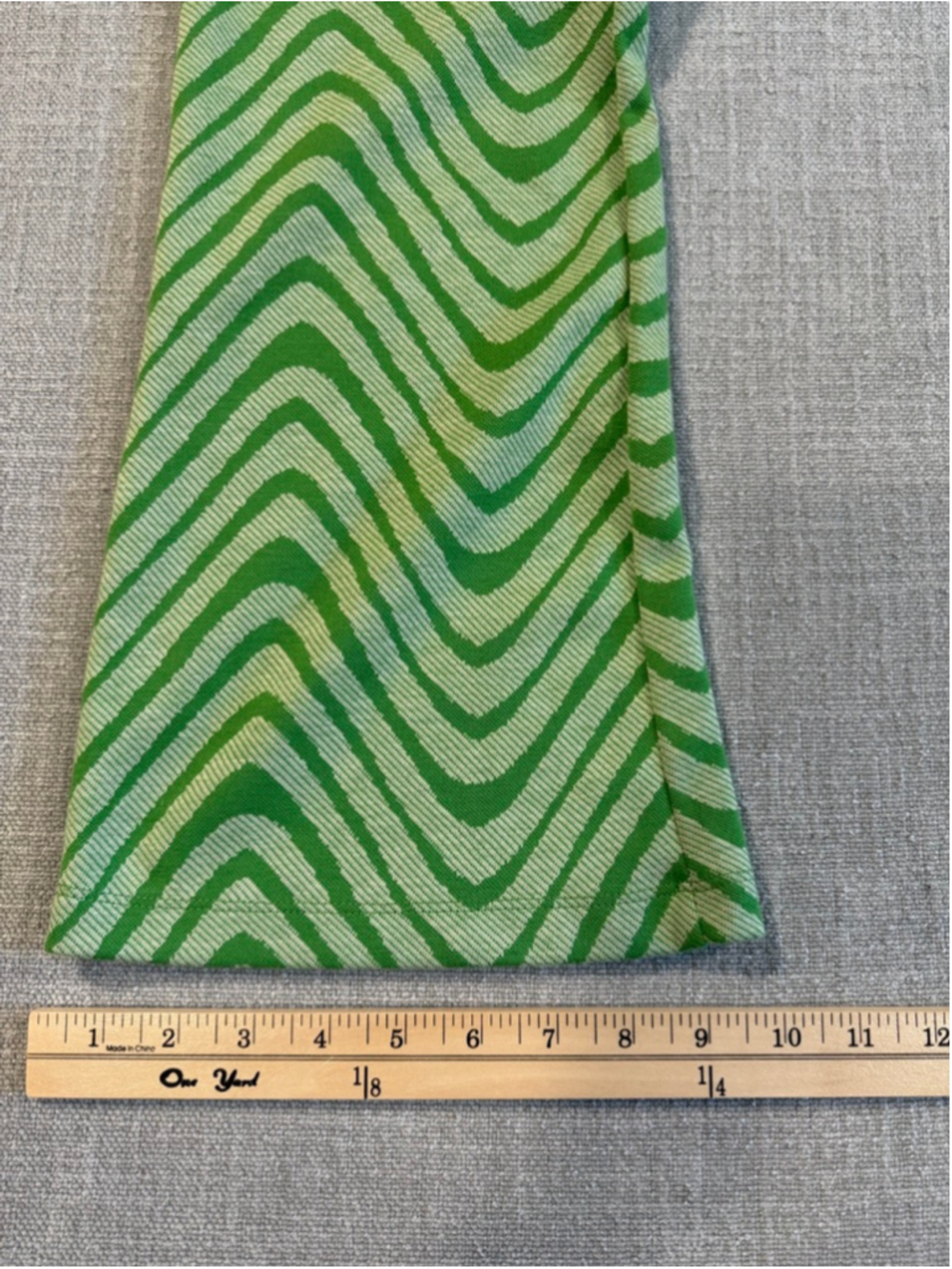 Urban Outfitters High waisted flared green groovy 70s
pants women’s size small - Picture 11 of 12